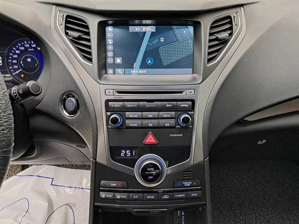 HYUNDAI Grandeur - Vista 9