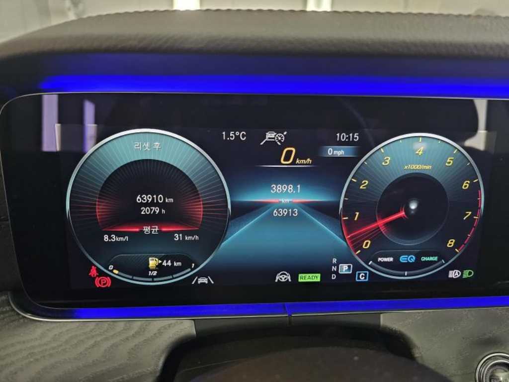 Mercedes Benz CLS Class - Vista 5