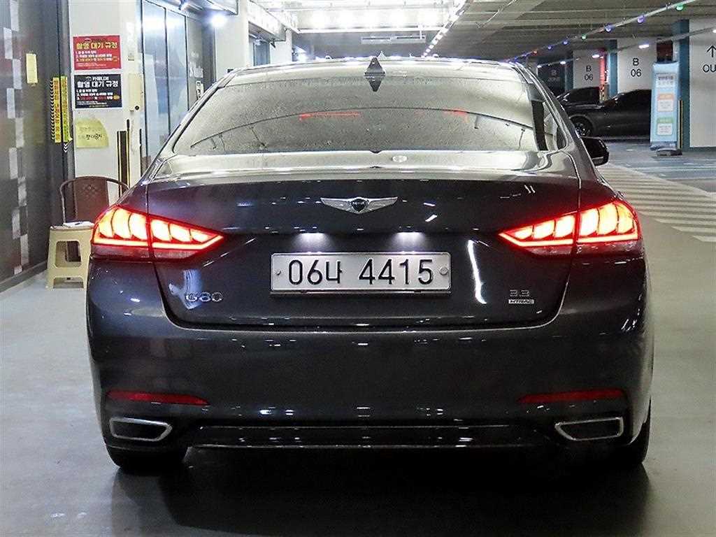 Genesis G80 - Vista 5