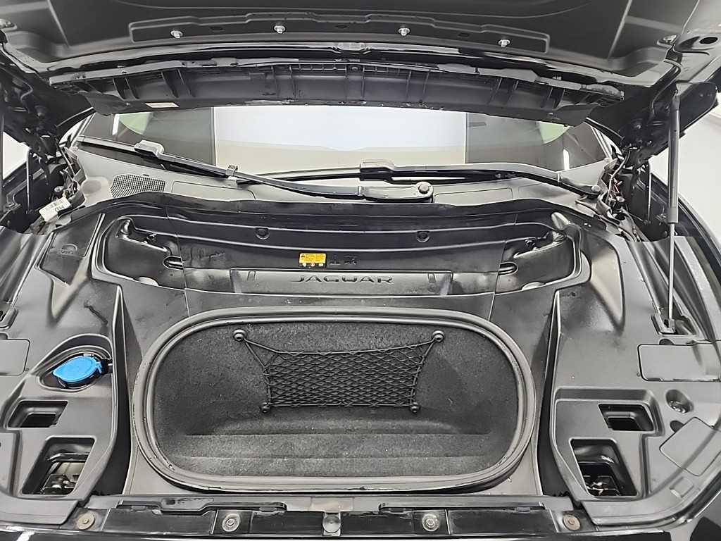 Jaguar I-PACE - Vista 5