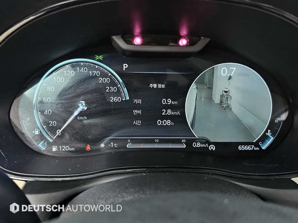 Genesis GV70 - Vista 8