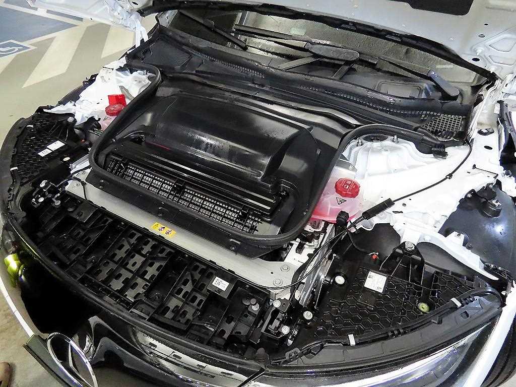 Mercedes Benz EQE 2023 Blanco - Importación desde Corea - HF Imports Iquique - Foto 16