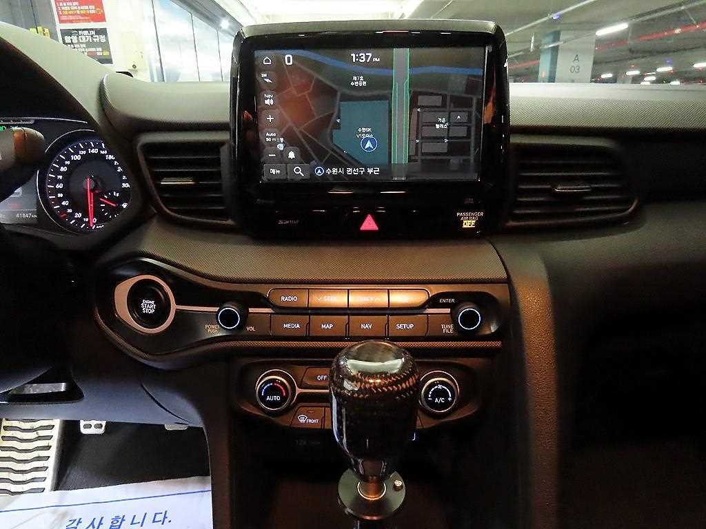 HYUNDAI Veloster - Vista 11