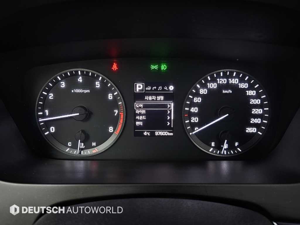 HYUNDAI Sonata - Vista 8