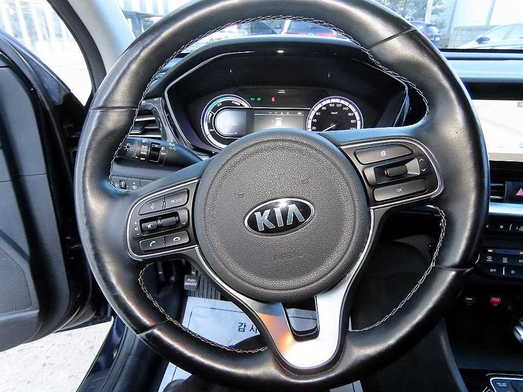 KIA Niro - Vista 8