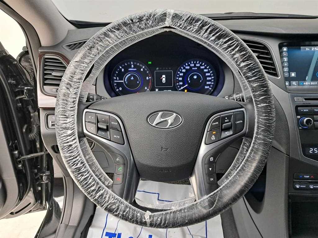 HYUNDAI Grandeur - Vista 7