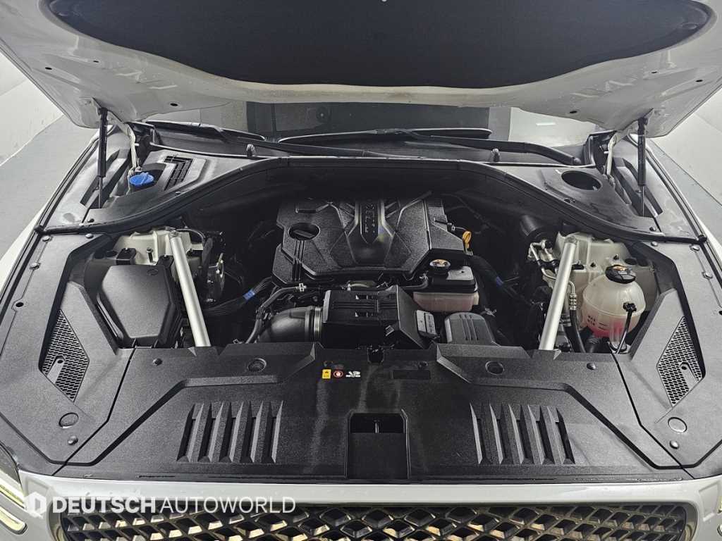 Genesis GV70 - Vista 6