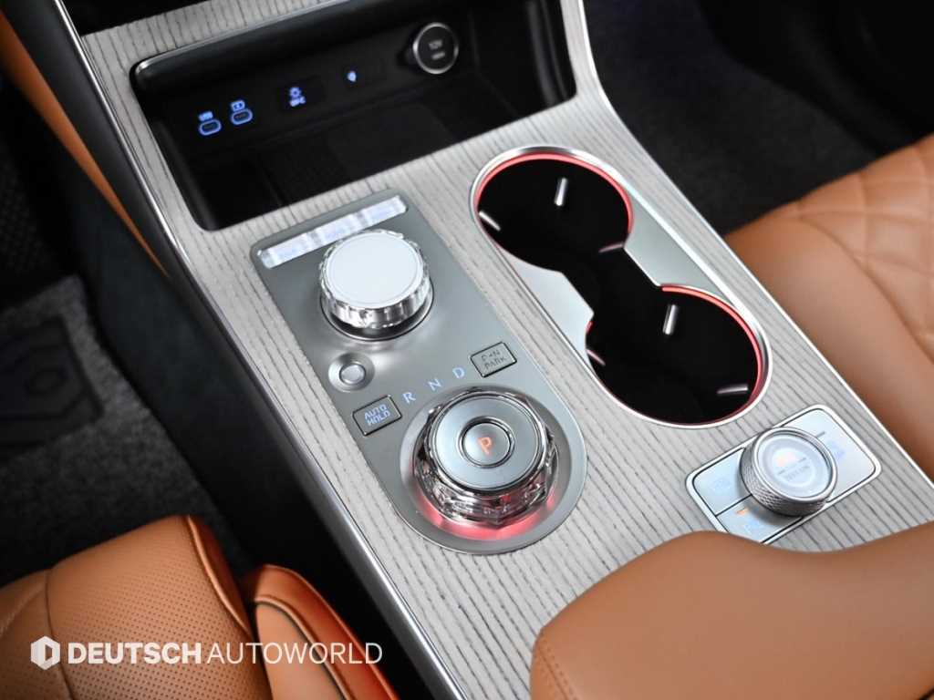 Genesis GV80 - Vista 9