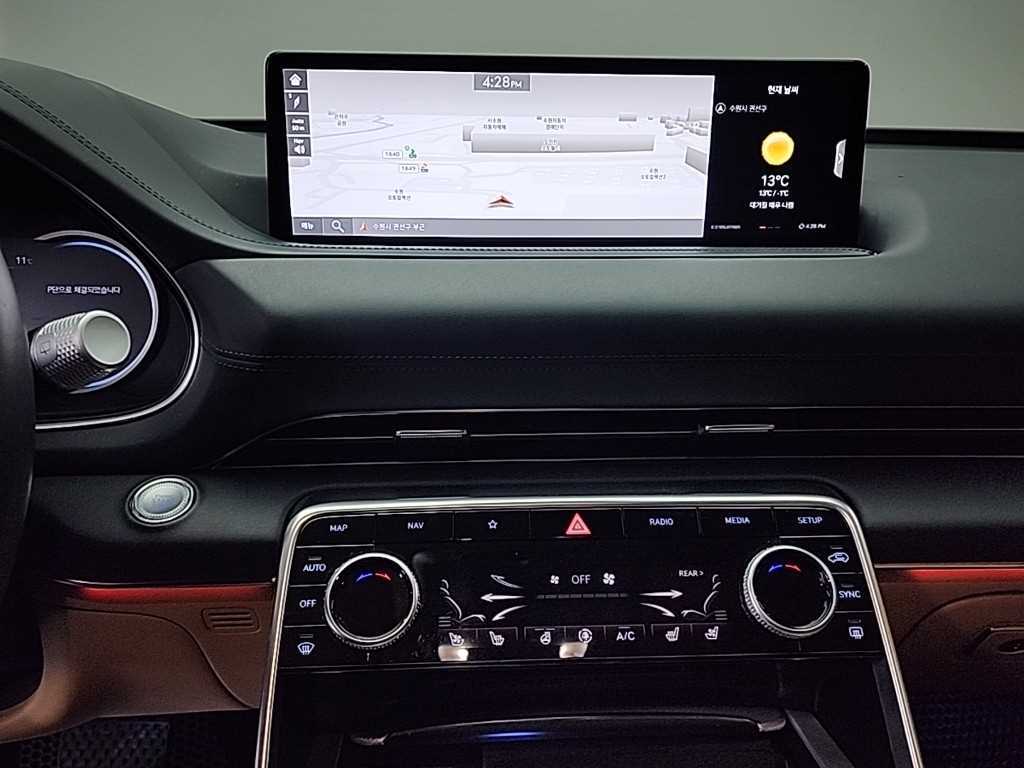 Genesis GV80 - Vista 11