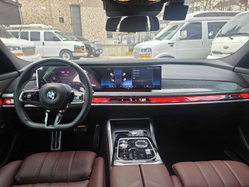 BMW 7 Series - Vista 11
