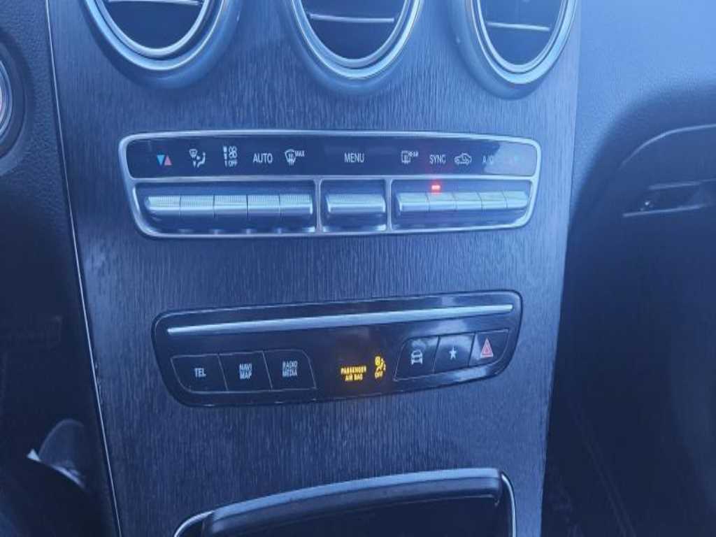 Mercedes Benz GLC Class - Vista 9