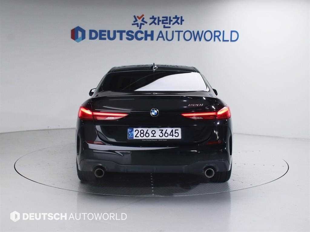 BMW 2 series - Vista 4