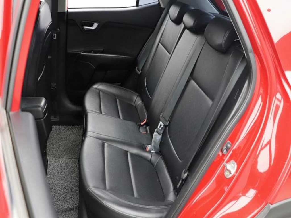 KIA Stonic - Vista 12