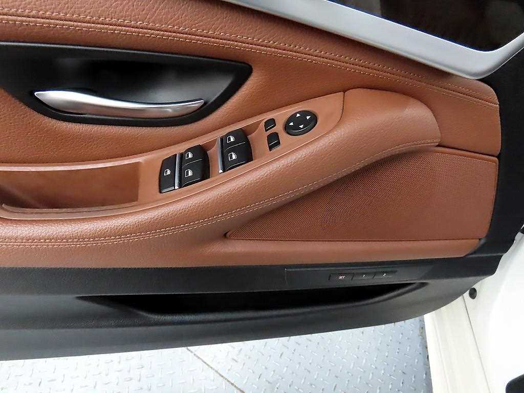 BMW 5 Series - Vista 11