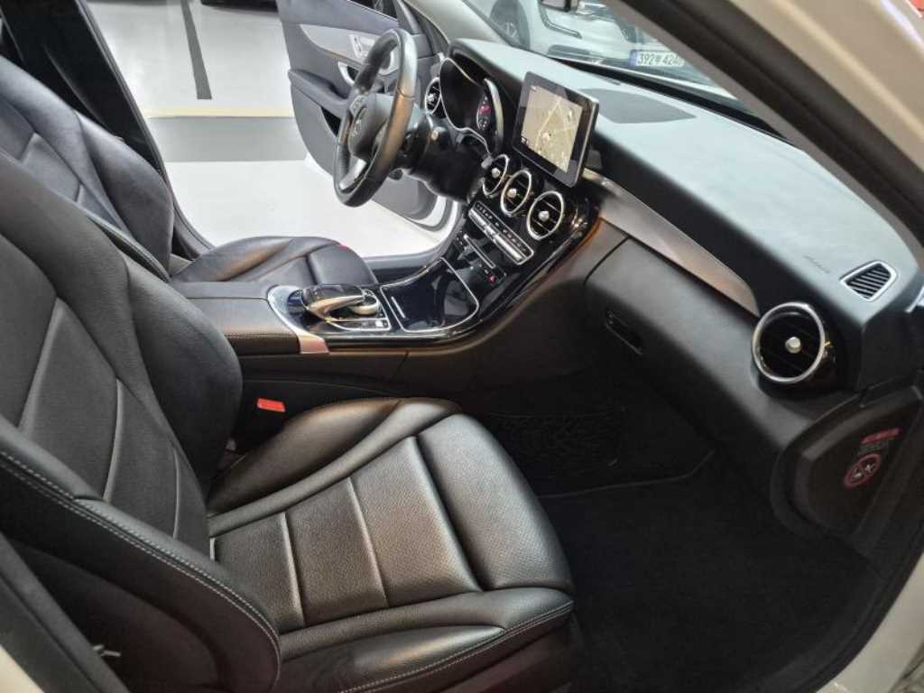 Mercedes Benz C Class - Vista 10