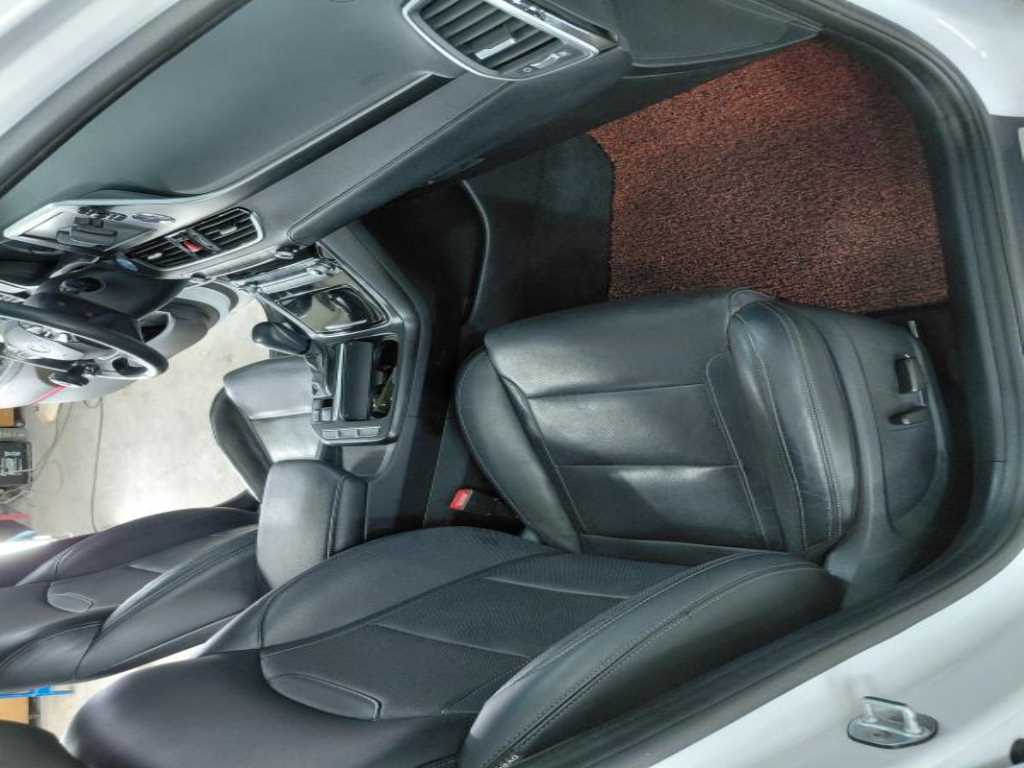 HYUNDAI Grandeur - Vista 12