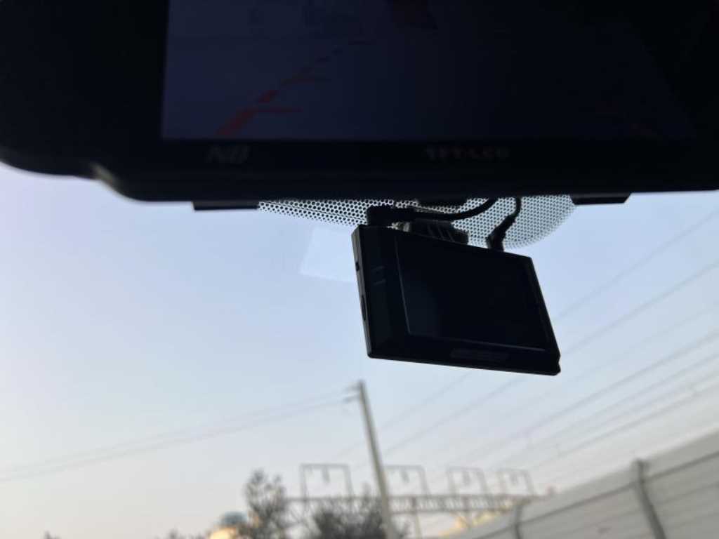 HYUNDAI Accent - Vista 12