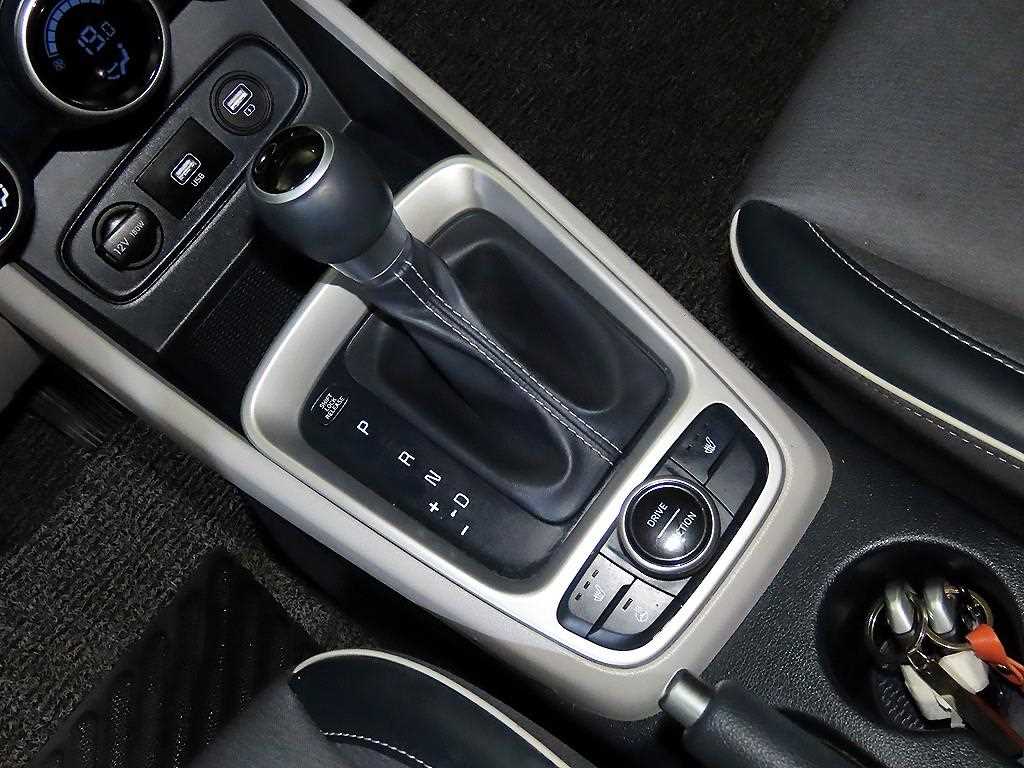 HYUNDAI Venue - Vista 12