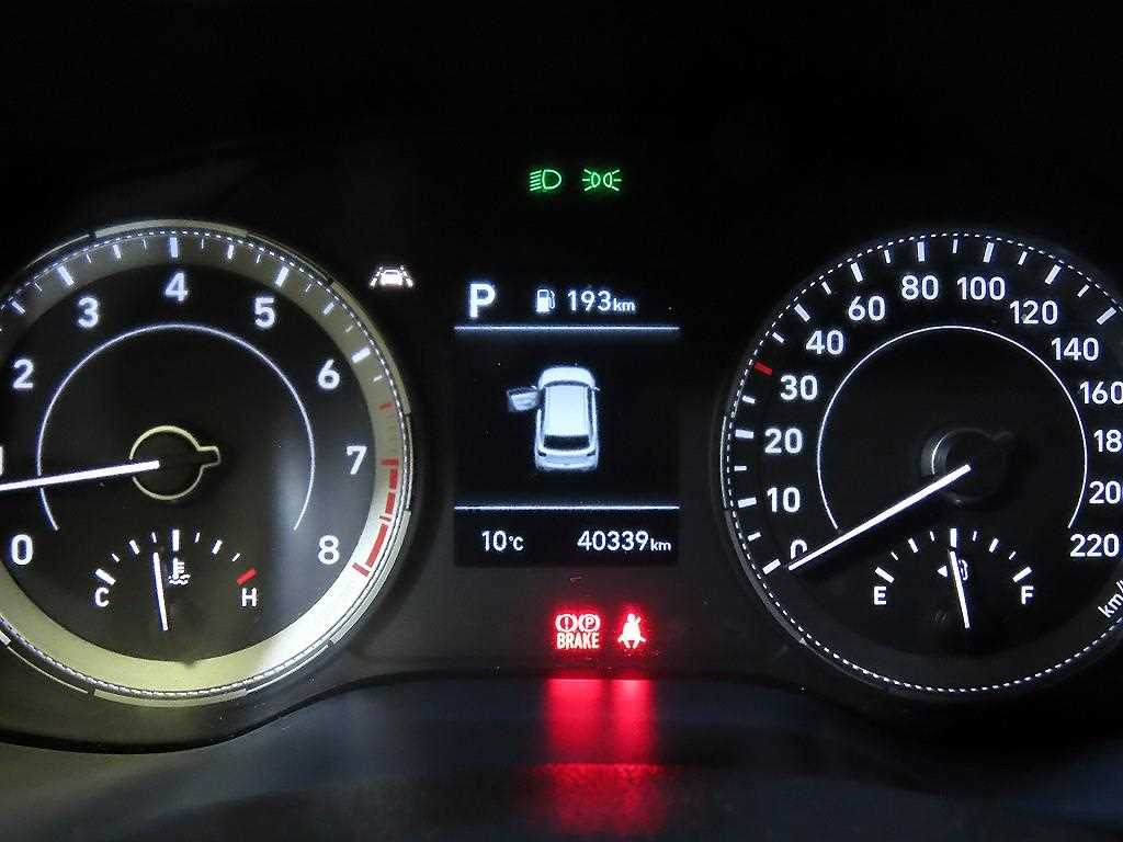 HYUNDAI Venue - Vista 9