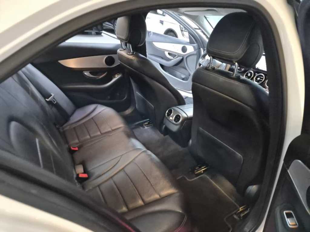Mercedes Benz C Class - Vista 11
