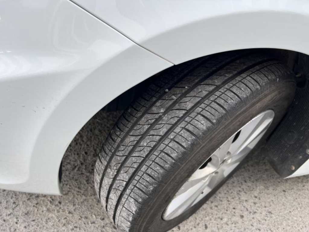 HYUNDAI Accent 2016 Blanco - Importación desde Corea - HF Imports Iquique - Foto 17