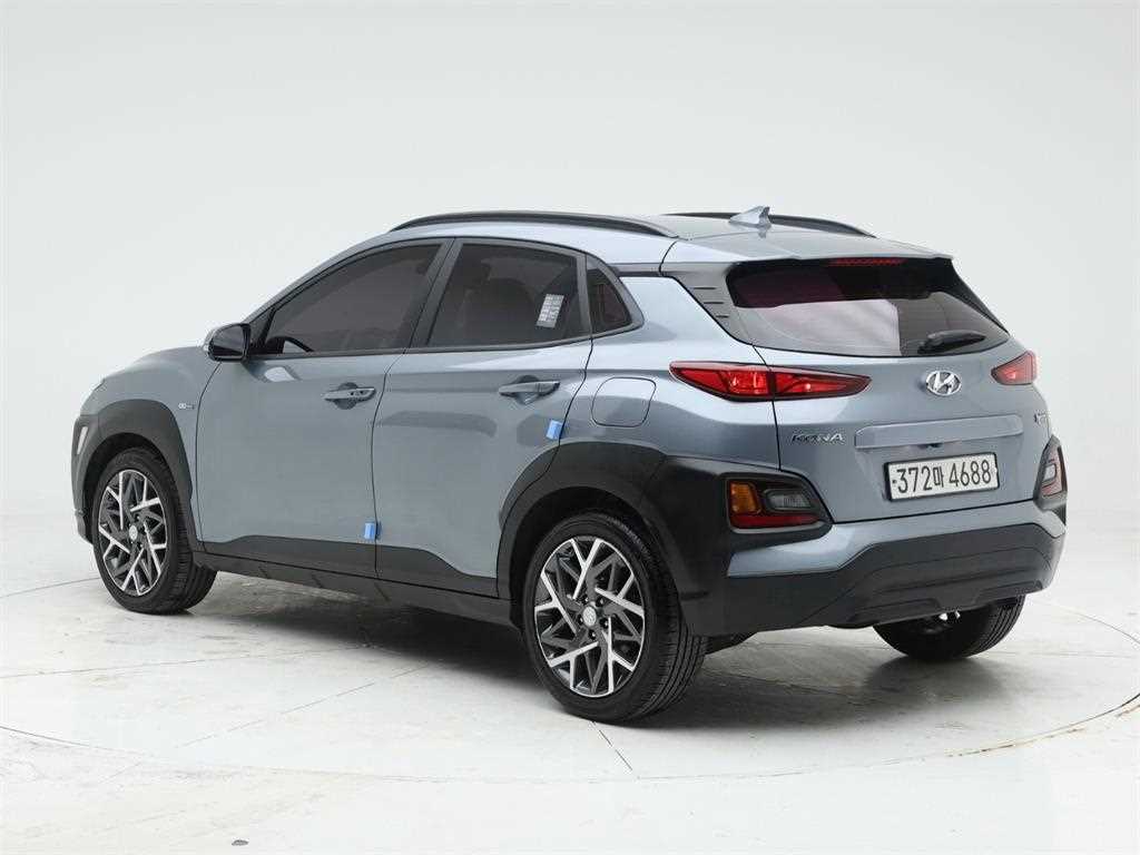 HYUNDAI Kona - Vista 4