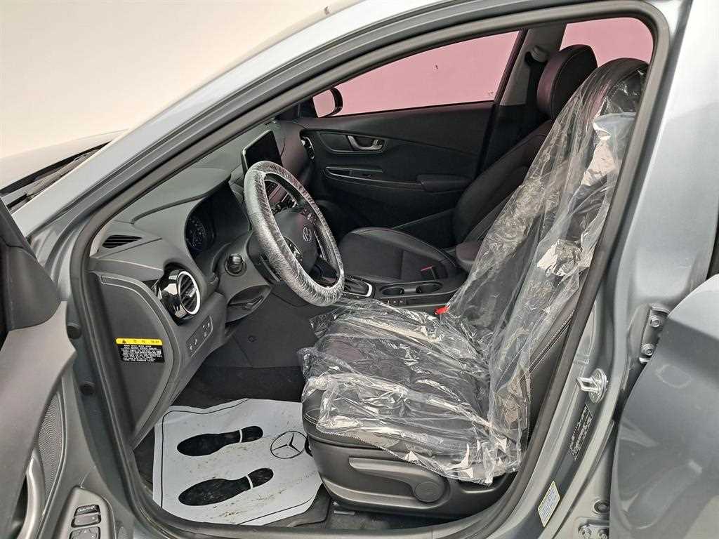 HYUNDAI Kona - Vista 11