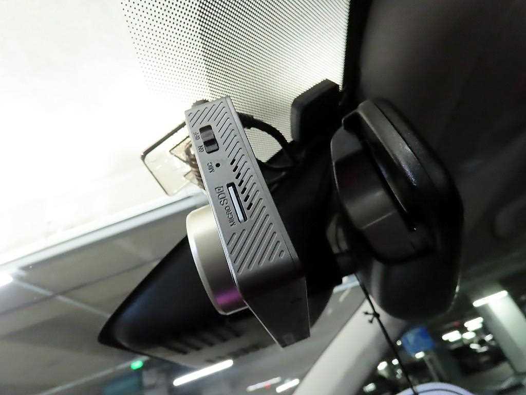 SAMSUNG QM6 2023 Blanco - Importación desde Corea - HF Imports Iquique - Foto 13