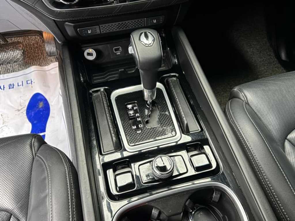 Ssangyong Rexton - Vista 11