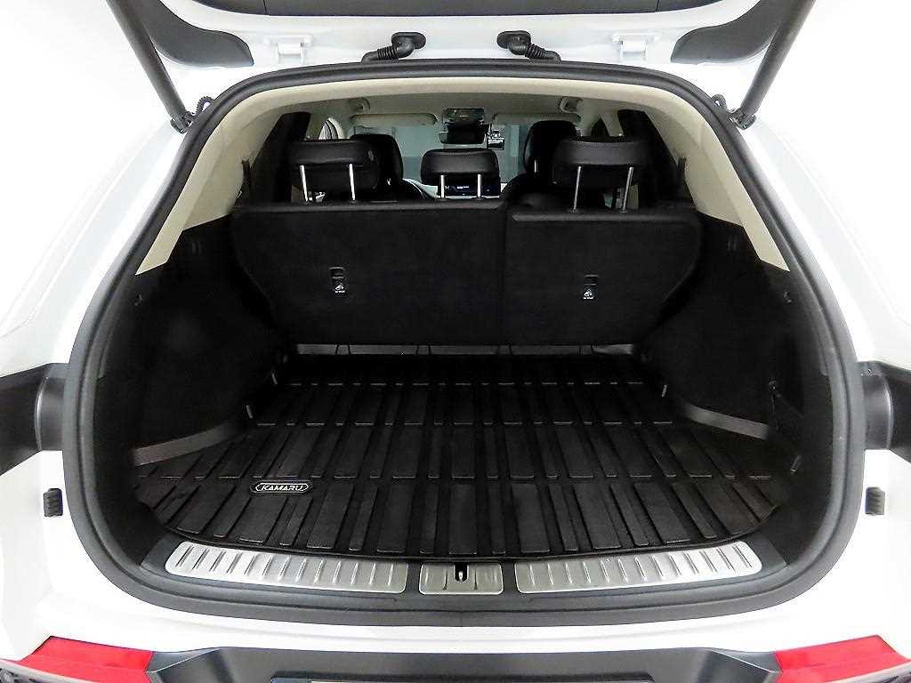 Genesis GV70 - Vista 5