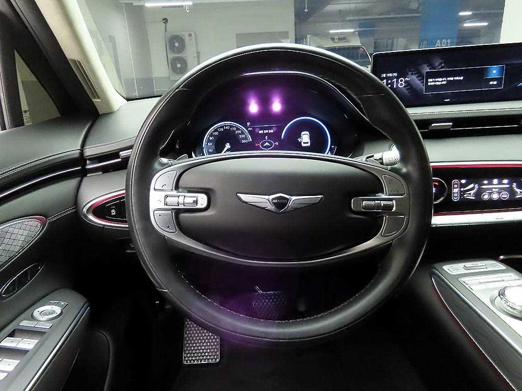 Genesis GV70 - Vista 7