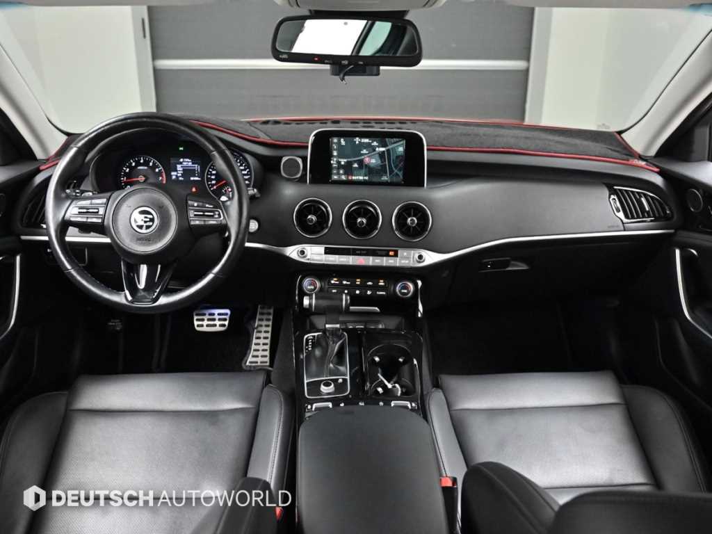 KIA Stinger - Vista 7