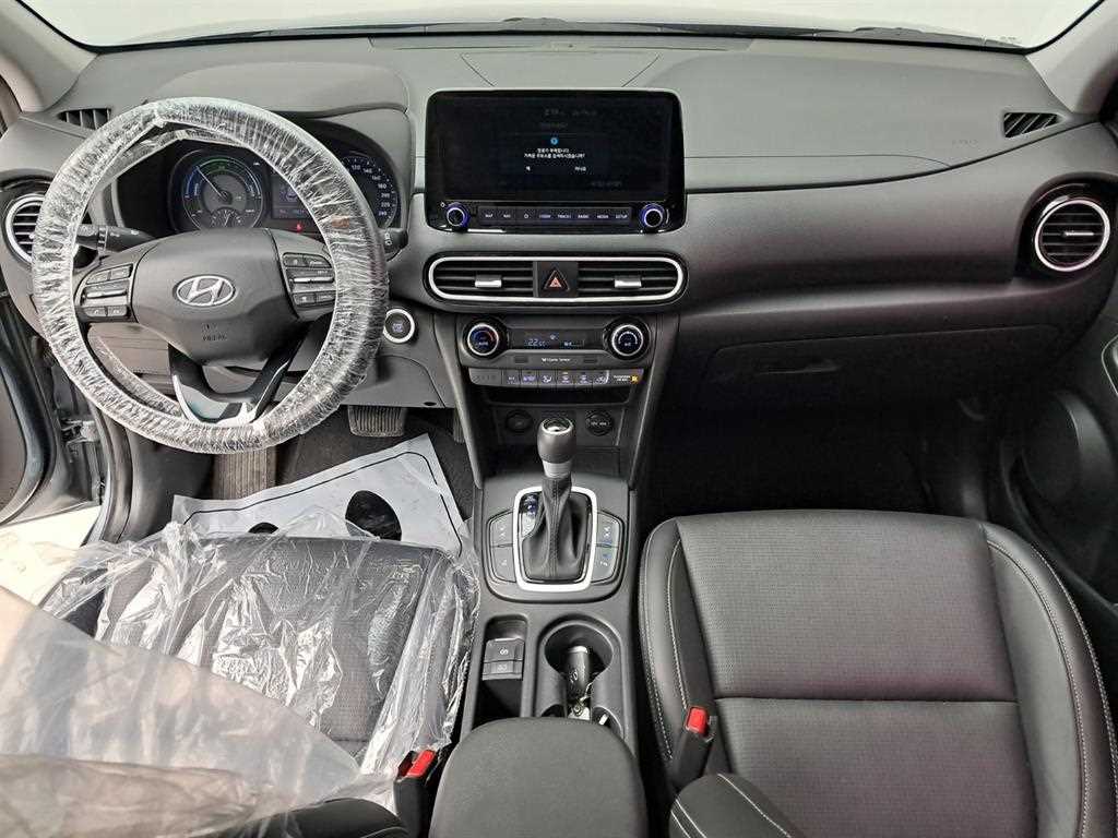 HYUNDAI Kona - Vista 6