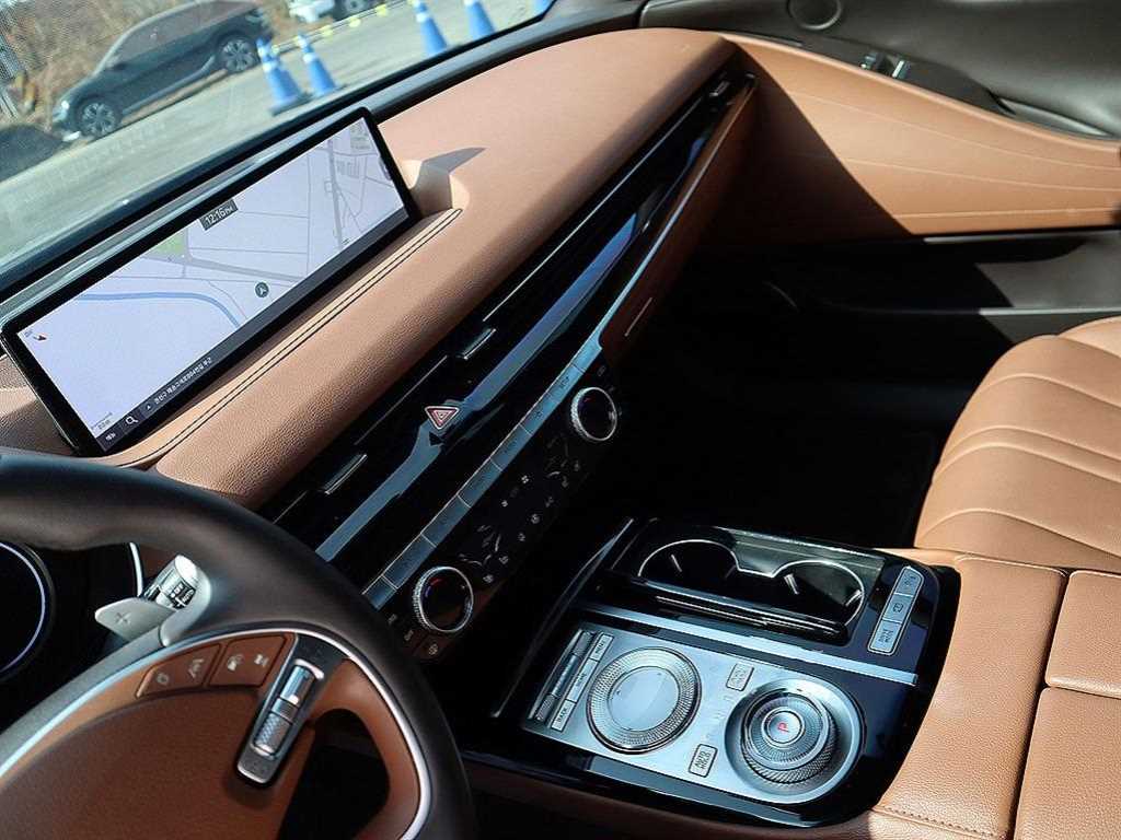 Genesis G80 - Vista 11