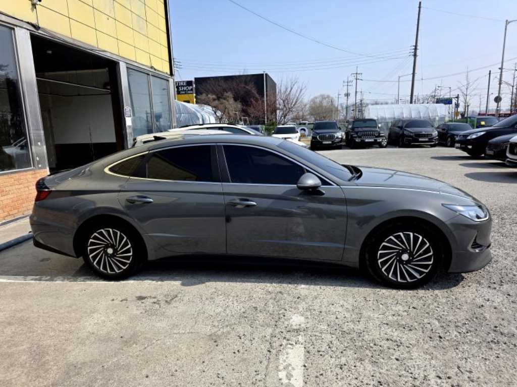 HYUNDAI Sonata - Vista 5