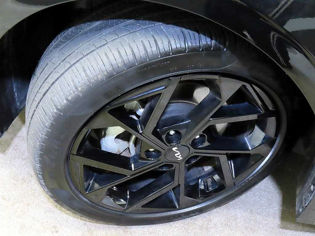 KIA K5 2024 Negro - Importación desde Corea - HF Imports Iquique - Foto 20