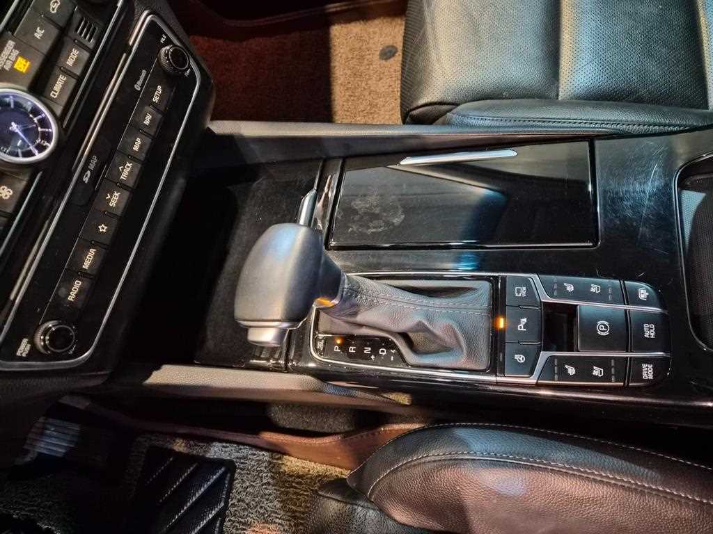 KIA K7 2018 Negro - Importación desde Corea - HF Imports Iquique - Foto 15