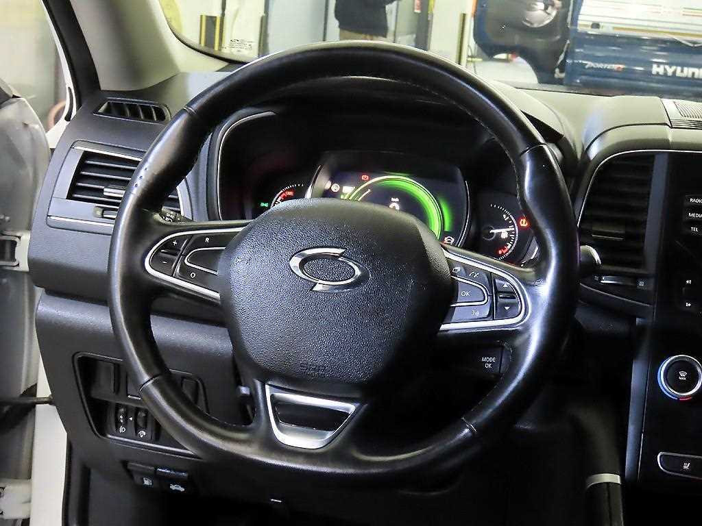 SAMSUNG QM6 - Vista 8