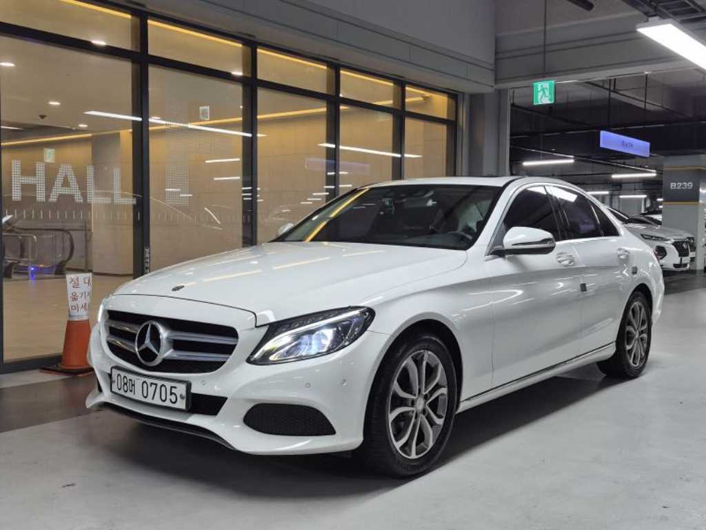 Mercedes Benz C Class 2016 Blanco - Importación desde Corea - HF Imports Iquique - Foto 1