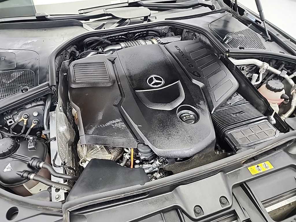 Mercedes Benz S Class - Vista 5