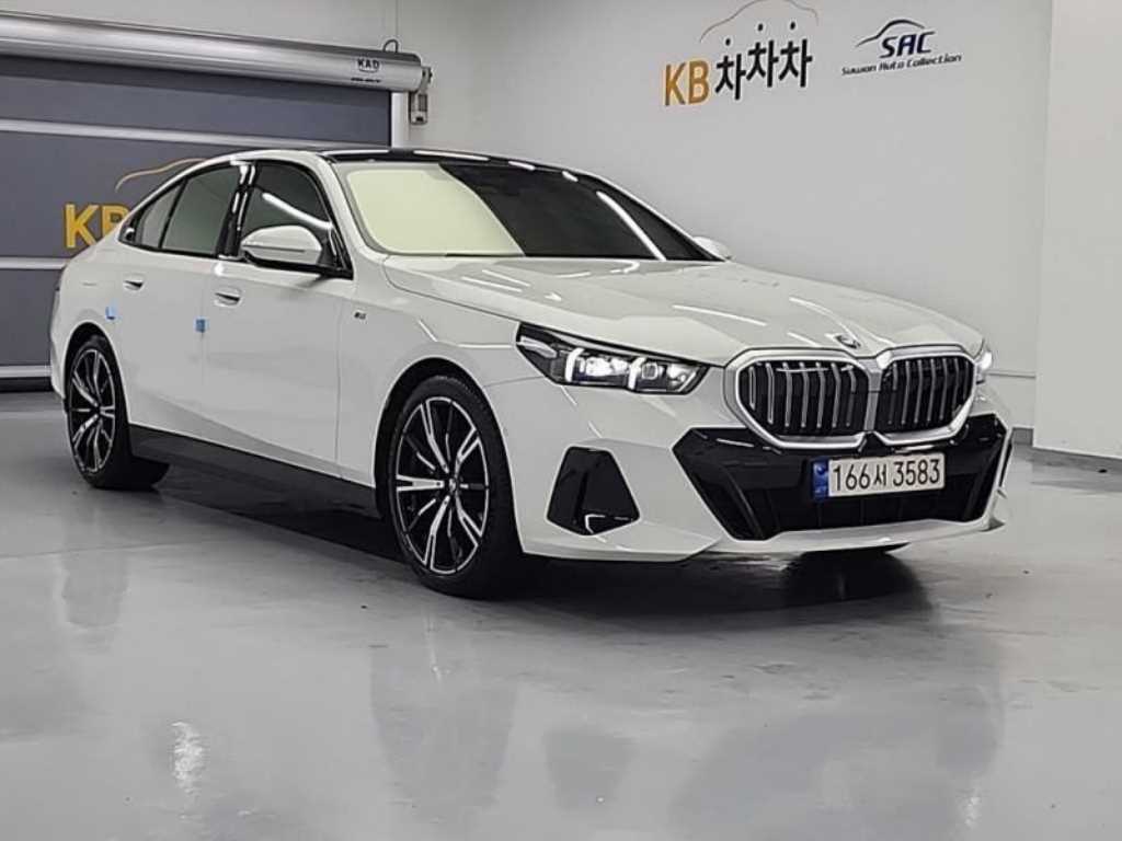 BMW 5 Series - Vista 4