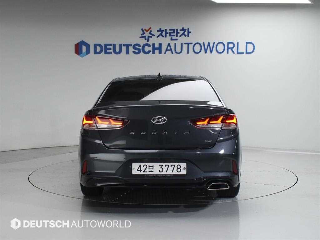 HYUNDAI Sonata - Vista 5