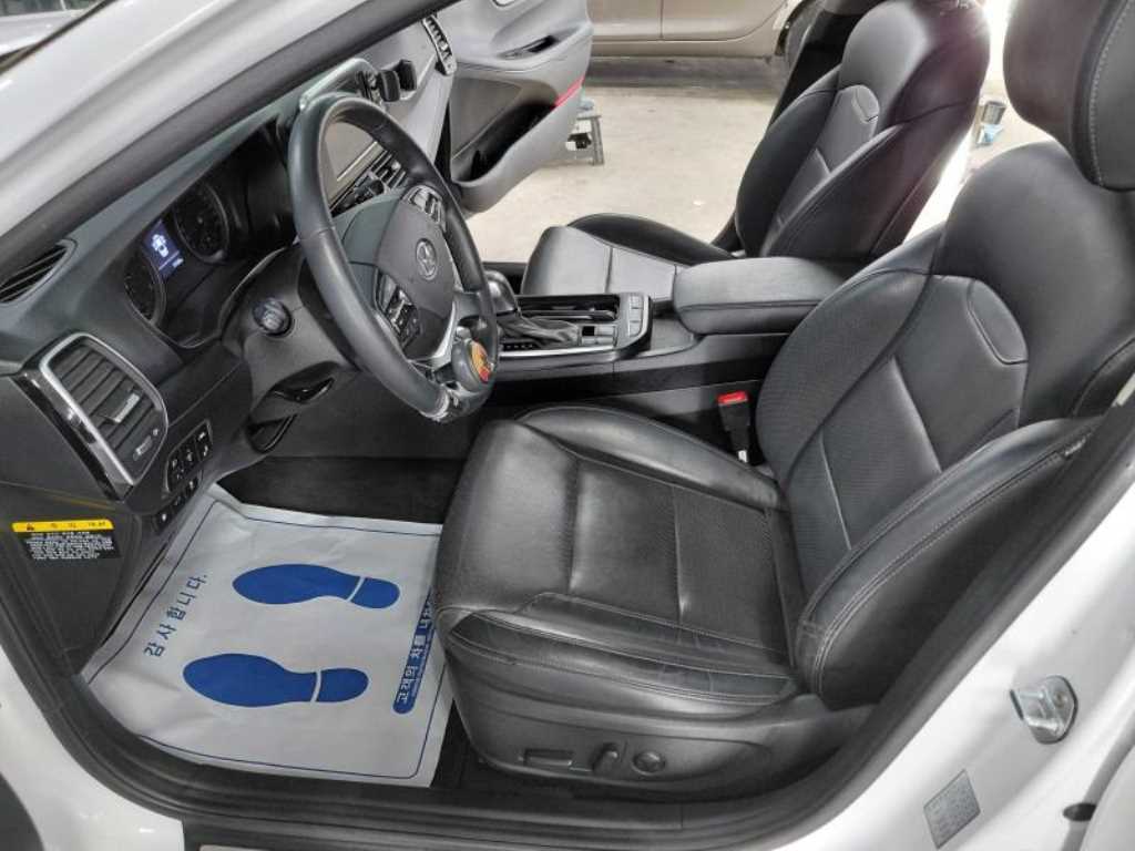 HYUNDAI Grandeur - Vista 8