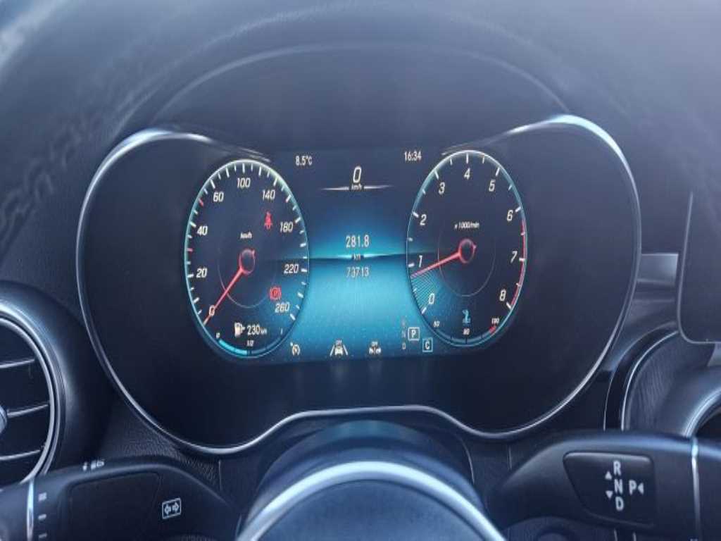 Mercedes Benz GLC Class - Vista 7