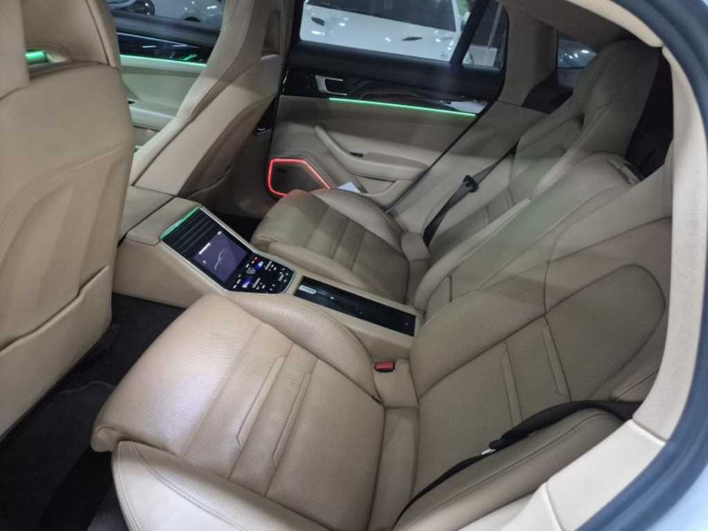 Porsche Panamera - Vista 6