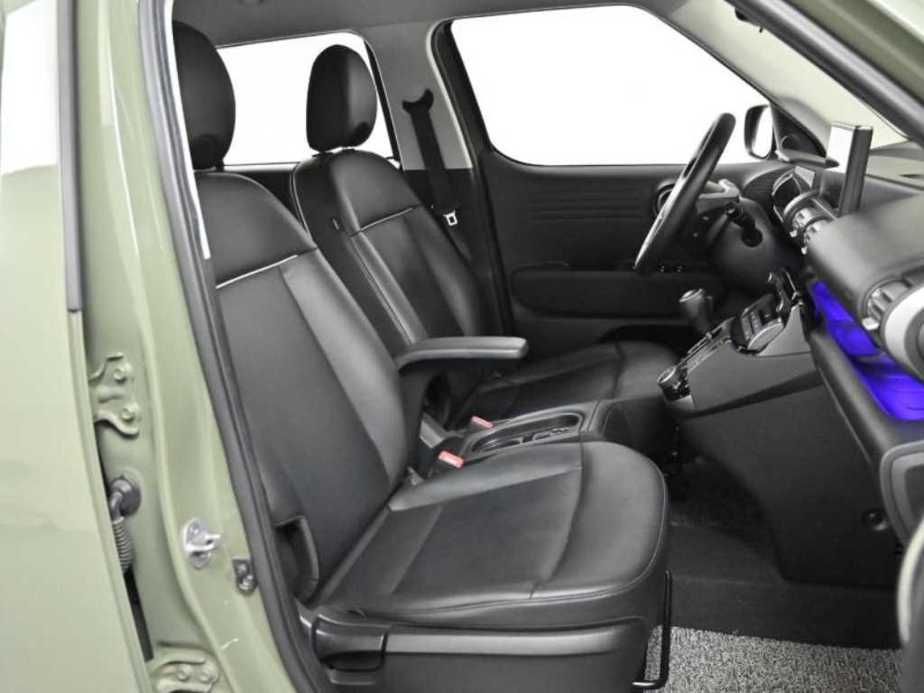 HYUNDAI Casper - Vista 10