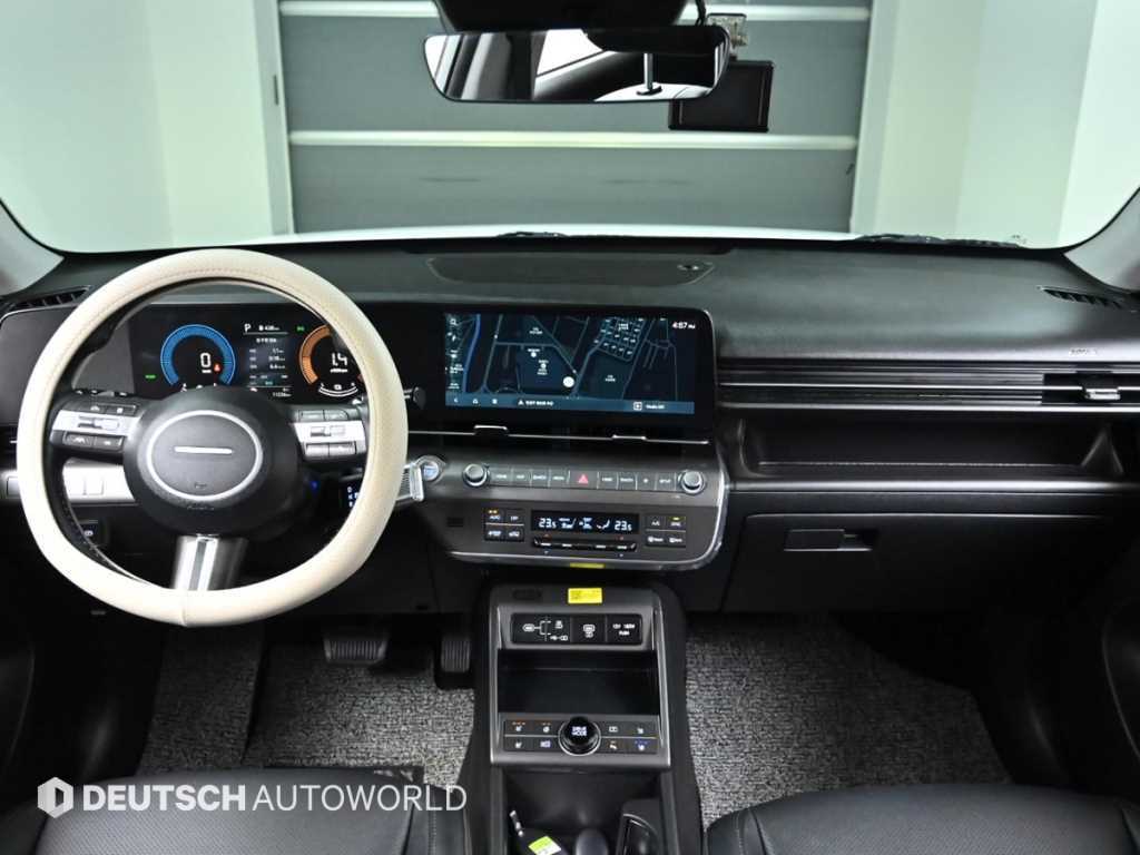 HYUNDAI Kona - Vista 7