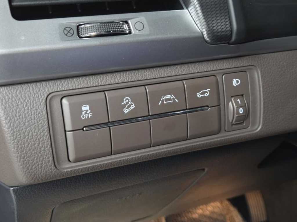 Ssangyong Rexton - Vista 12