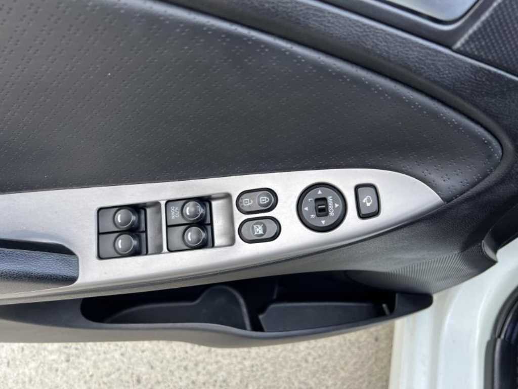 HYUNDAI Accent 2016 Blanco - Importación desde Corea - HF Imports Iquique - Foto 15