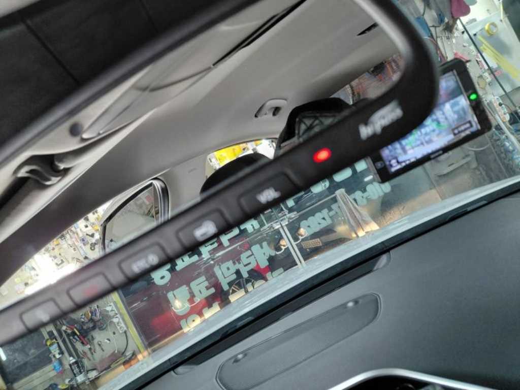 HYUNDAI Grandeur 2019 Blanco - Importación desde Corea - HF Imports Iquique - Foto 17